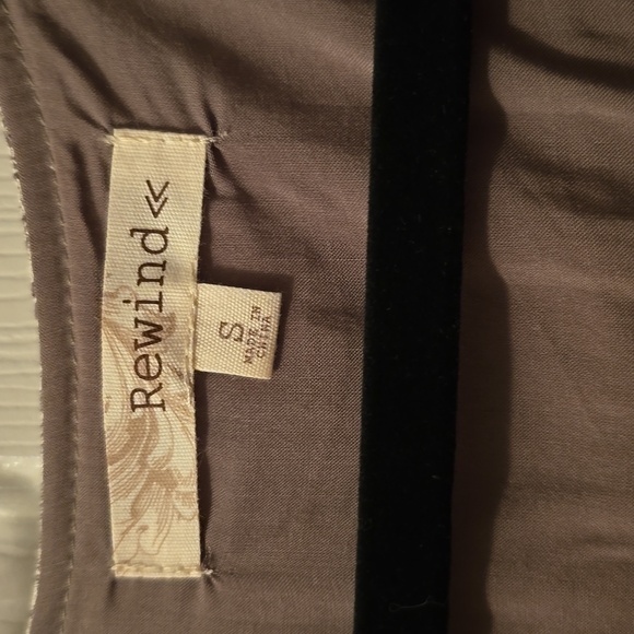 REWIND BRAND WOMENS JUNIOR GREEN SUMMER V-NECKLINE LINED DRESS SIZE SMALL - Picture 5 of 16